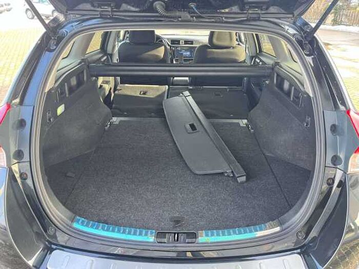 Toyota Auris Touring Sports Hybrid Edition-S+