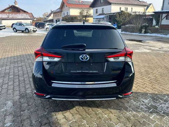 Toyota Auris Touring Sports Hybrid Edition-S+