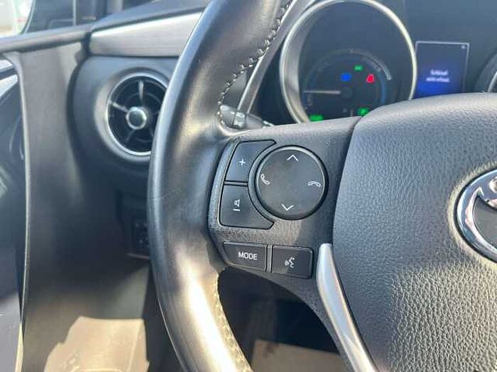 Toyota Auris Touring Sports Hybrid Edition-S+