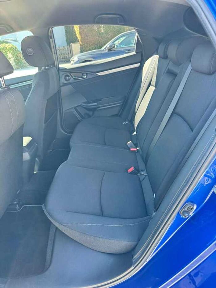 Honda Civic Lim. 5-trg. 1.0 Elegance CVT Automatik