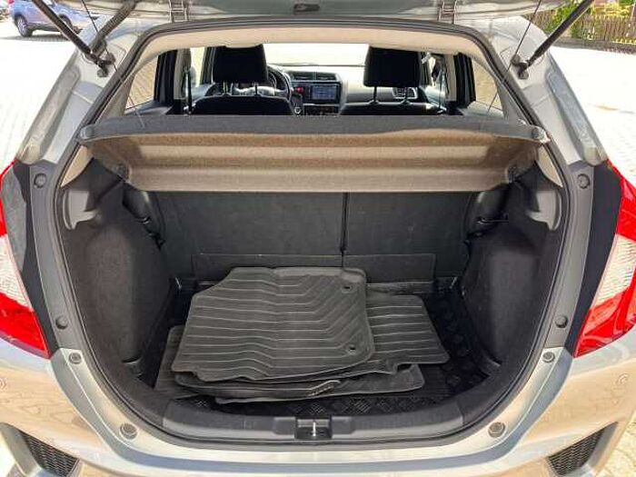 Honda Jazz 1.3 i-VTEC Elegance 1.5 i-Vtec unrep.HAGEL!