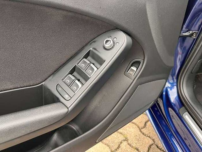 Audi A4 Avant Ambition