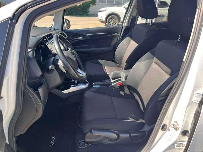 Honda Jazz 1.3 i-VTEC Elegance 1.5 i-Vtec Automatik