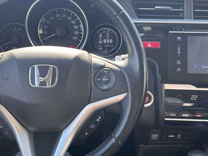 Honda Jazz 1.3 i-VTEC Elegance 1.5 i-Vtec Automatik