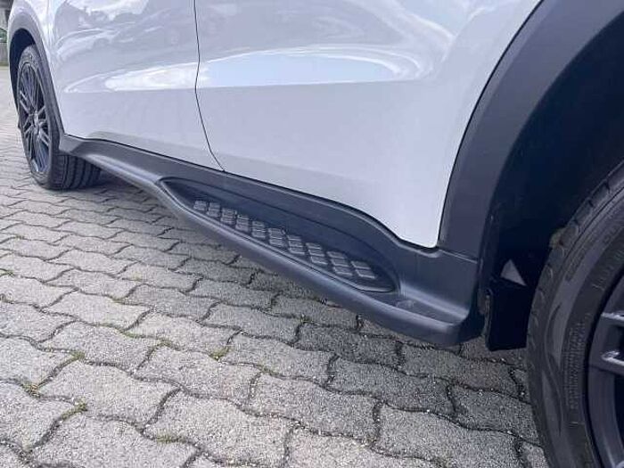 Honda HR-V 1.5 i-VTEC Executive Black Edition