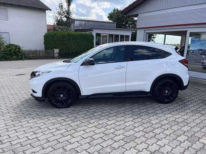 Honda HR-V 1.5 i-VTEC Executive Black Edition