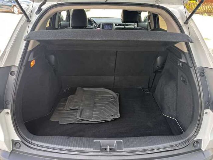 Honda HR-V 1.5 i-VTEC Executive Black Edition