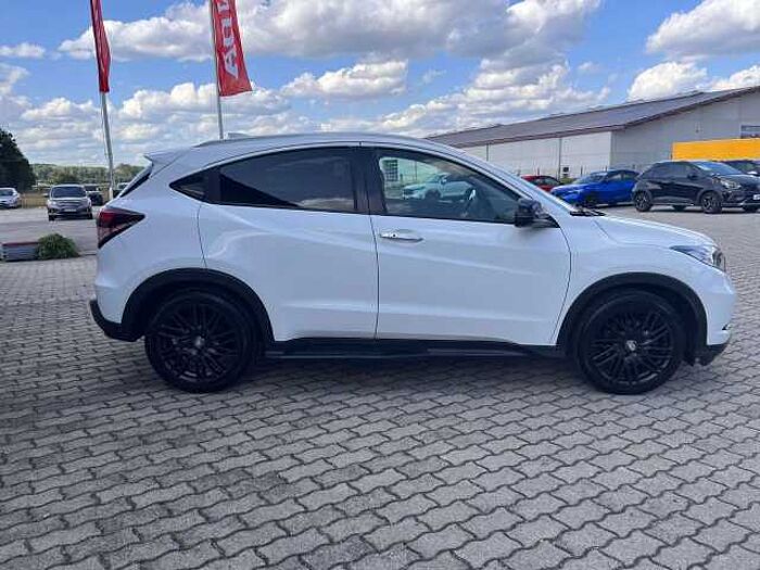 Honda HR-V 1.5 i-VTEC Executive Black Edition
