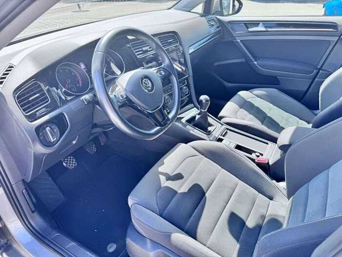 Volkswagen Golf VII Lim. Highline BMT/Start-Stopp