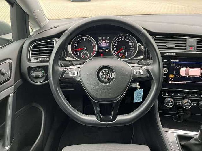 Volkswagen Golf VII Lim. Highline BMT/Start-Stopp