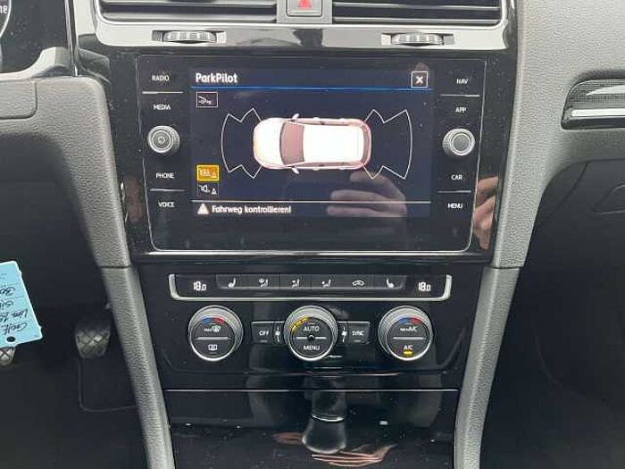 Volkswagen Golf VII Lim. Highline BMT/Start-Stopp