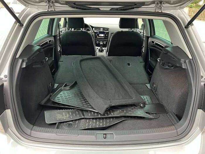 Volkswagen Golf VII Lim. Highline BMT/Start-Stopp