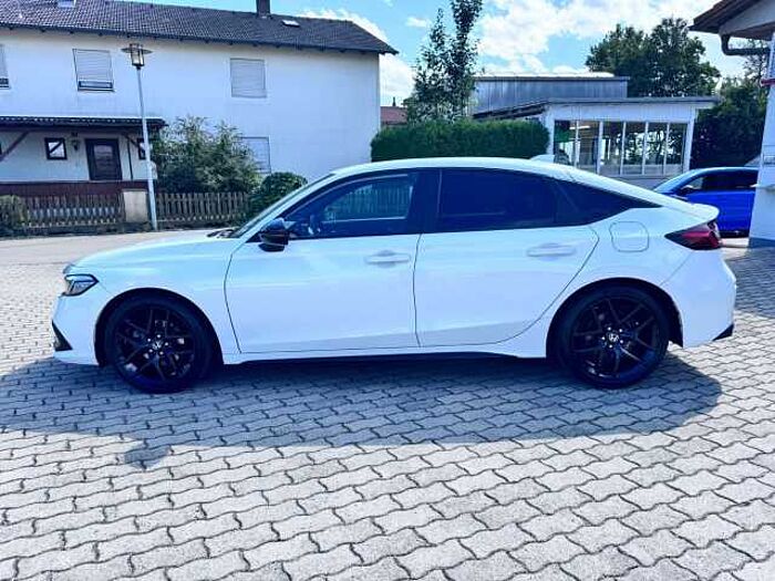 Honda Civic 2.0 i-MMD Hybrid e-CVT Sport