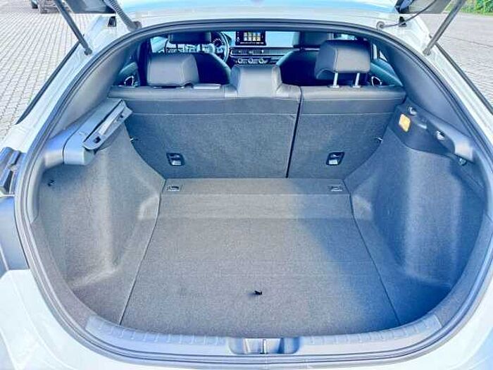 Honda Civic 2.0 i-MMD Hybrid e-CVT Sport