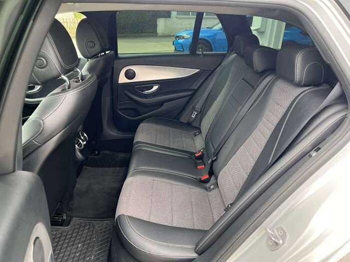 Mercedes-Benz E 220 E T-Modell E 220 d