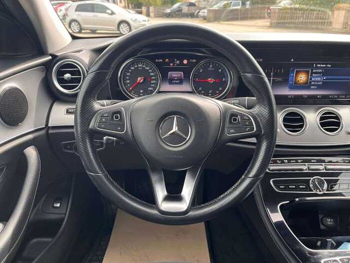 Mercedes-Benz E 220 E T-Modell E 220 d