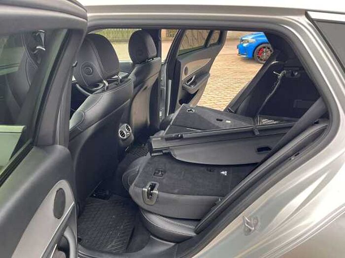 Mercedes-Benz E 220 E T-Modell E 220 d