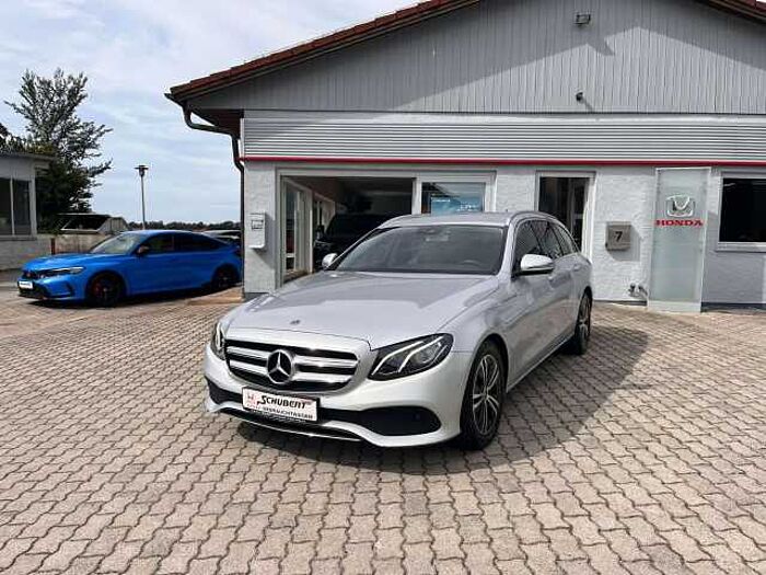 Mercedes-Benz E 220 E T-Modell E 220 d