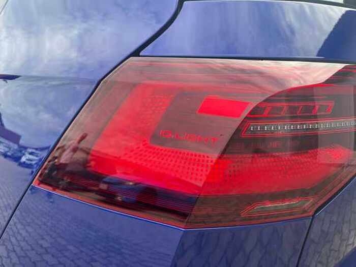 Volkswagen Golf VIII R 4Motion IQ DSG Harman