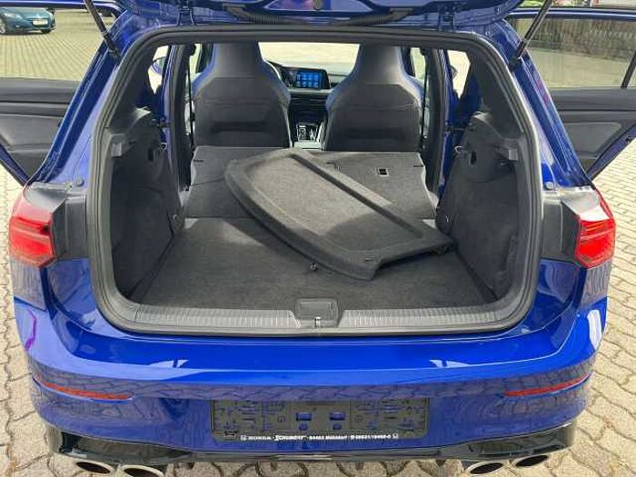 Volkswagen Golf VIII R 4Motion IQ DSG Harman