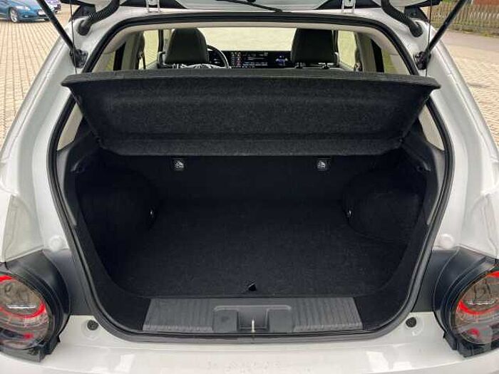 Honda e Advance